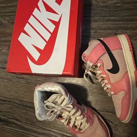 High top basketball sneakers - Picture 7 of 7